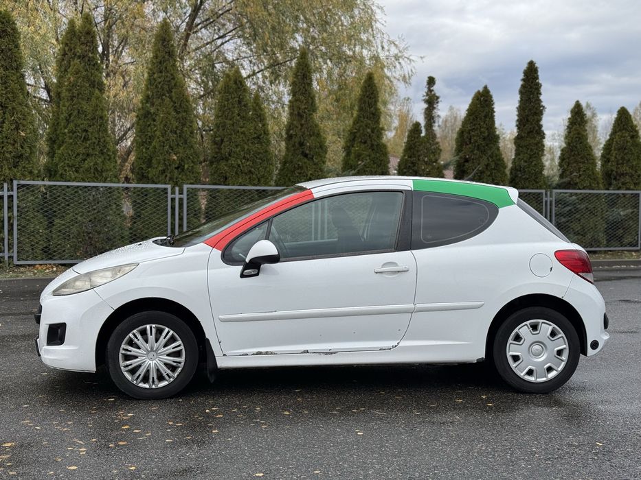 Продаи пижо 207 1.4 газ бенз 2012 гола