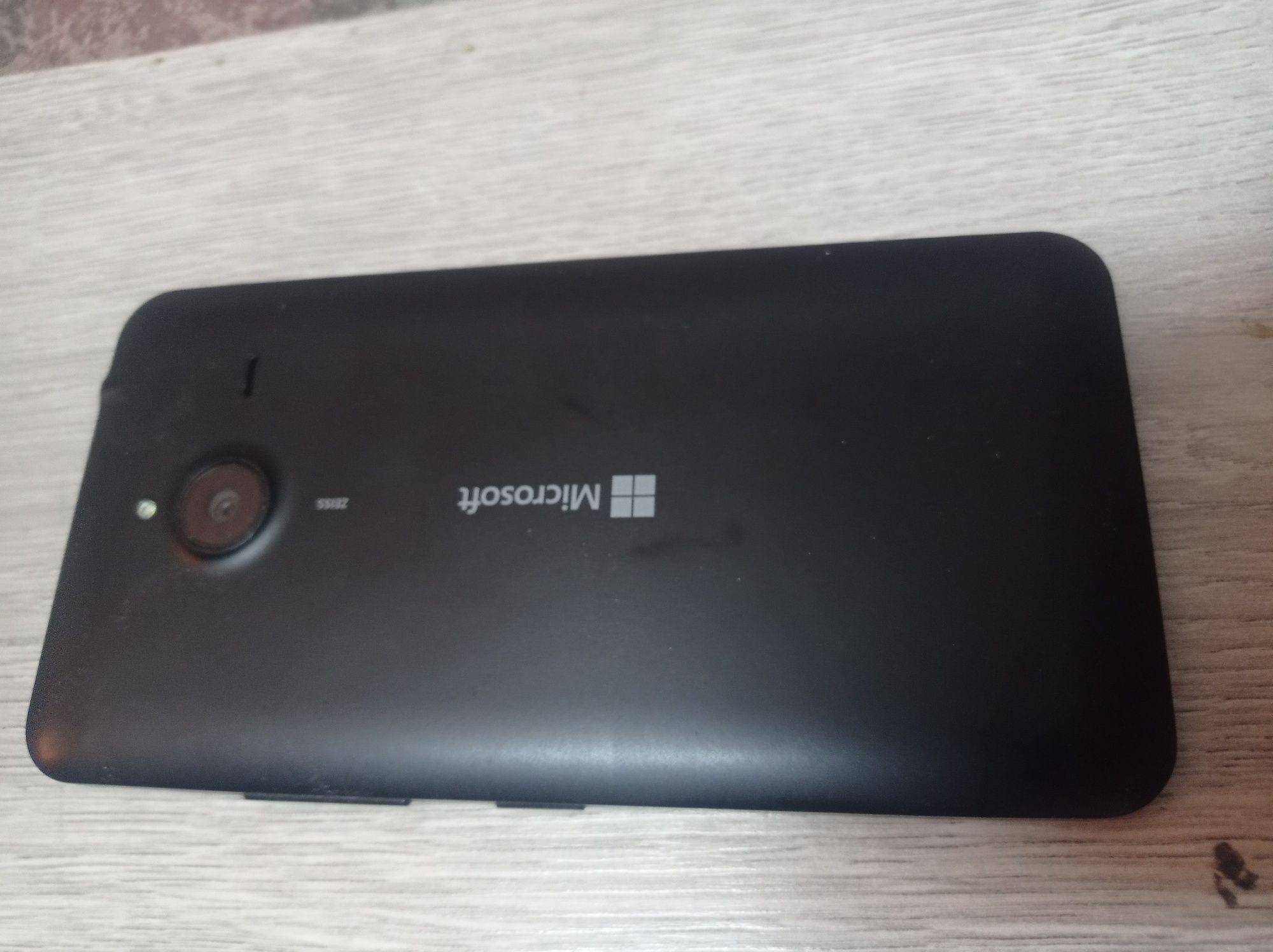 Телефон Microsoft Lumia 640 XL Dual SIM