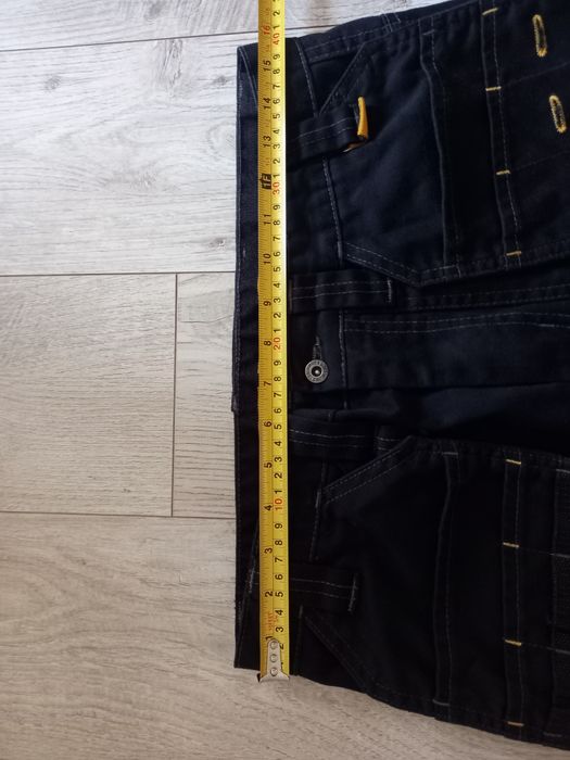 Продам рабочие штаны  DeWALT
