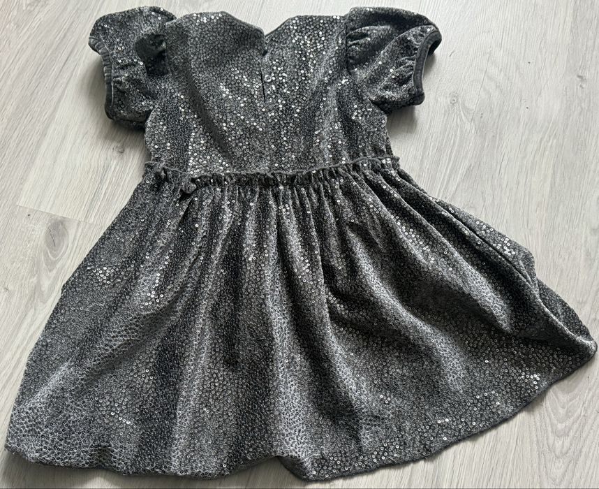 Новорічні сукні, платячка, одяг для дівчаток 86/92/98/104