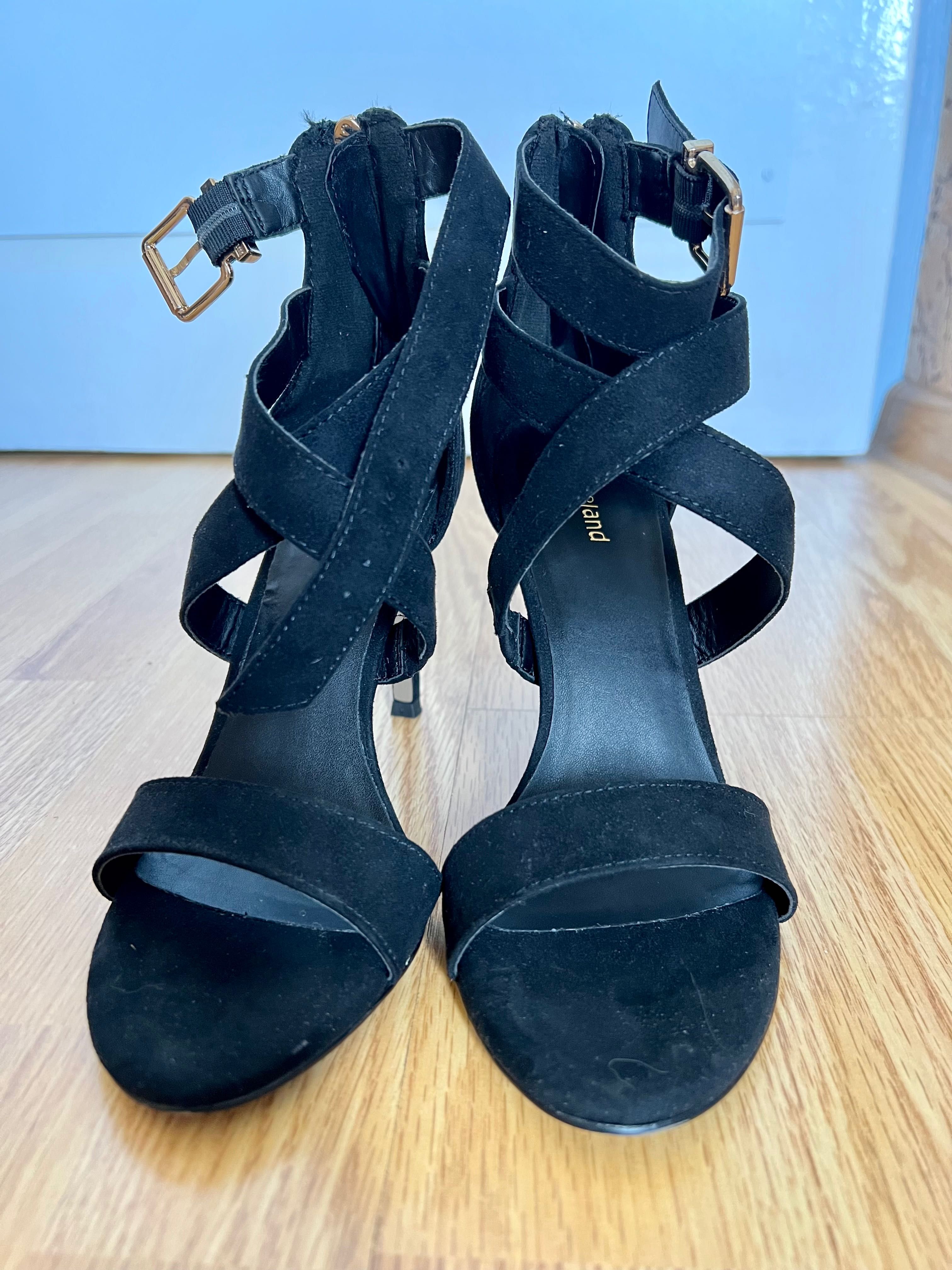 Nowe czarne sandały damskie paski 37