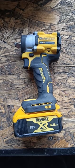 Klucz udarowy DeWalt dcf 921 Aku 5ah