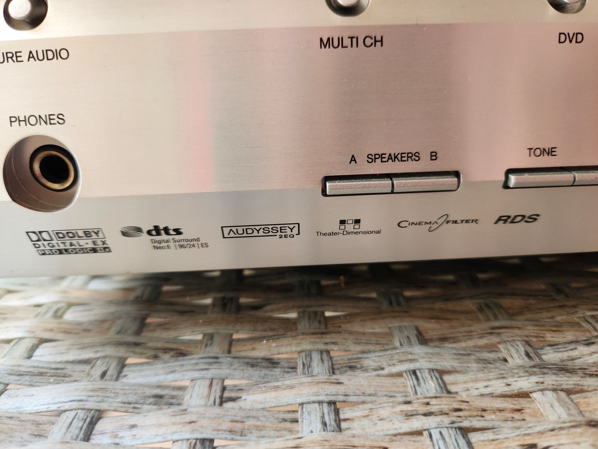 Amplituner Onkyo TX-SR505E + Pilot