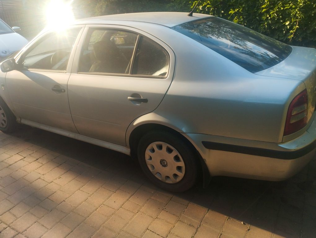 Skoda Octavia 1.4 na części