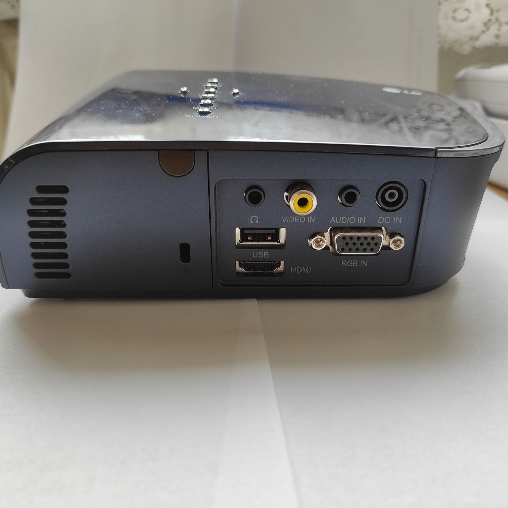 Projektor LG HS200G -JE niebieski
