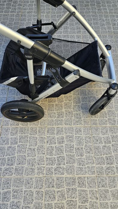 Carrinho de bebé BRITAX + Alcofa