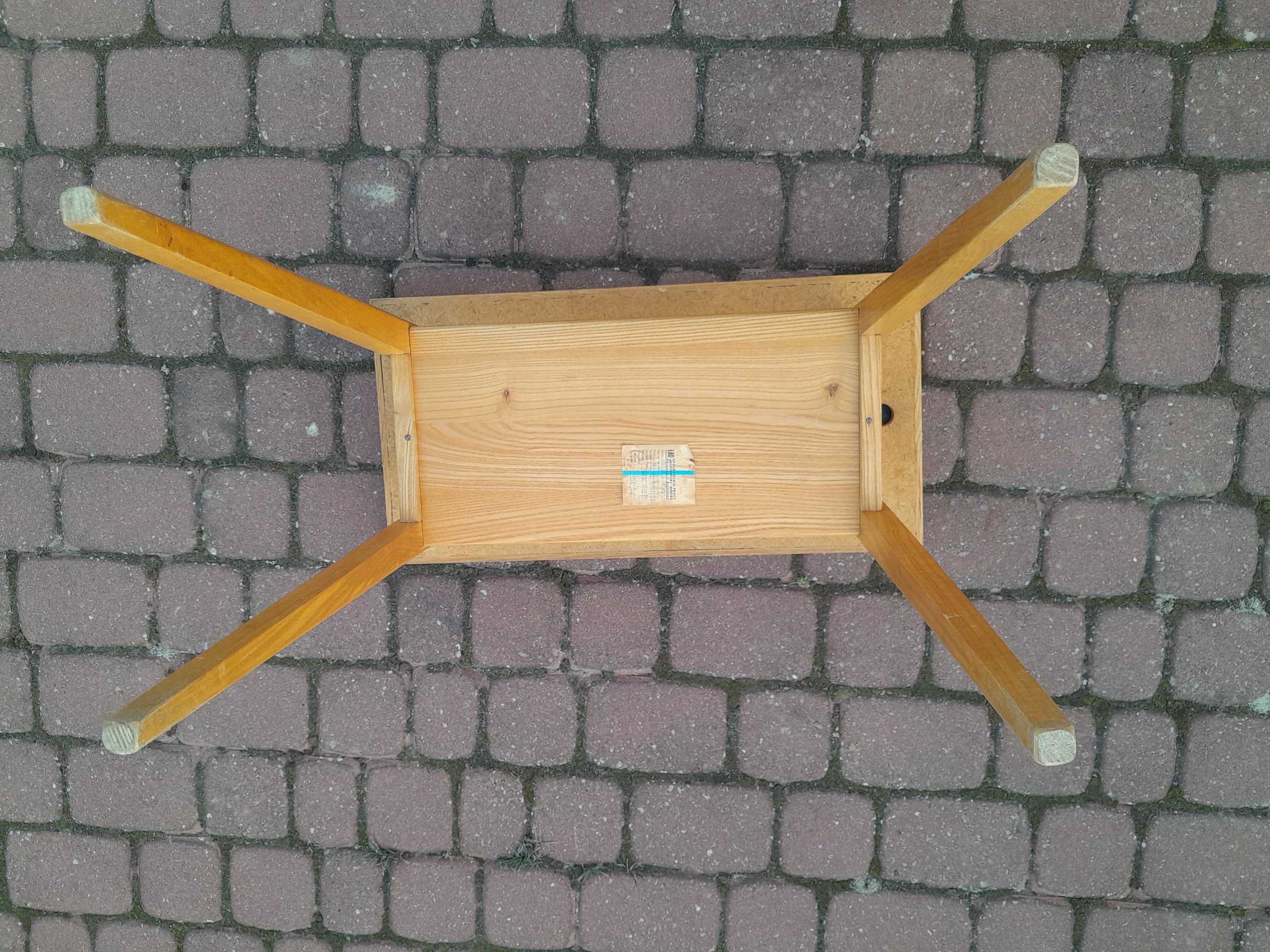 Stary stolik Spółdzielnia Pracy Architektury Wnętrz ŁAD
