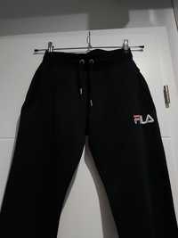 Spodnie dresowe granatowe  FILA   XS
