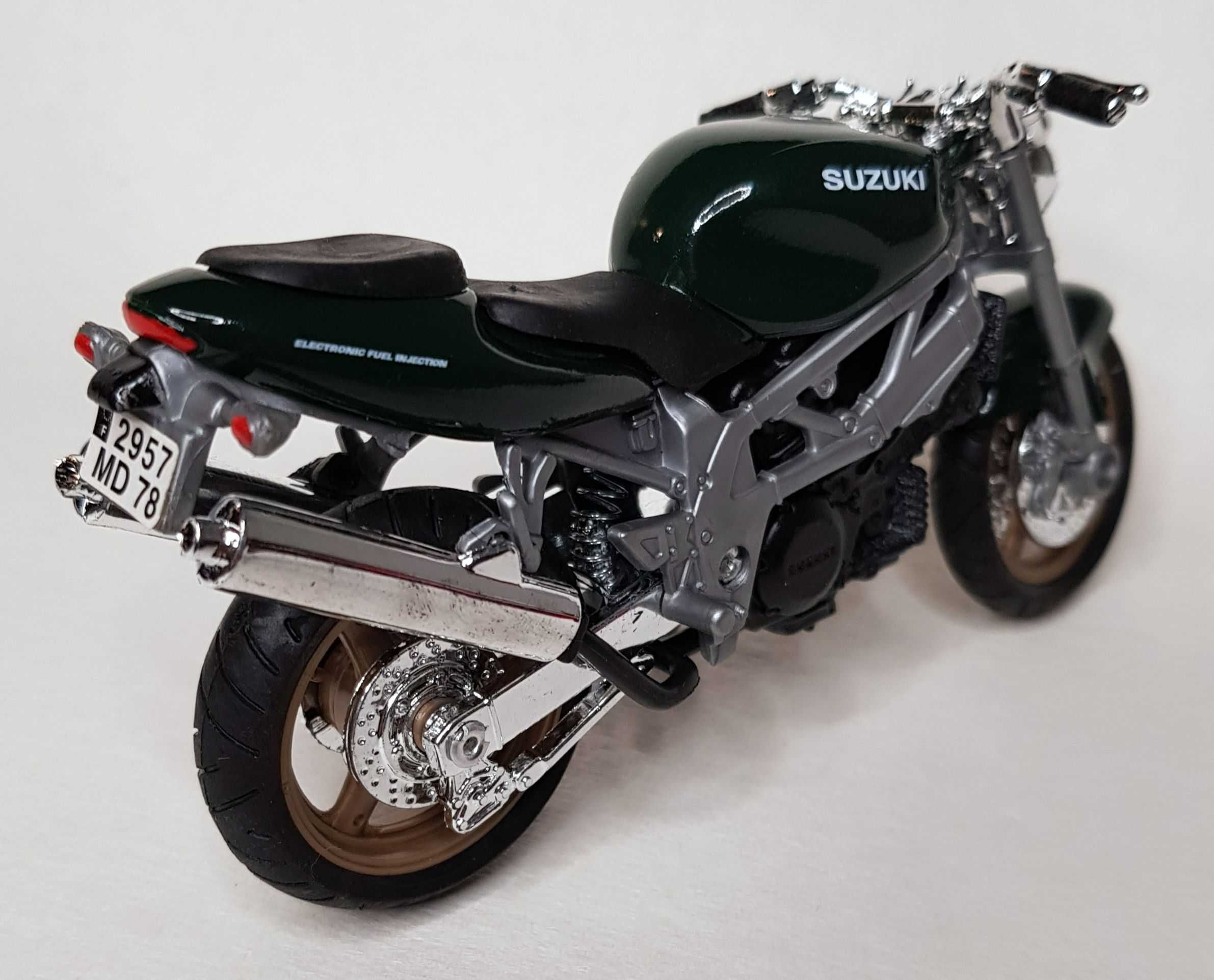 SUZUKI 1000 Street Bike (miniatura)