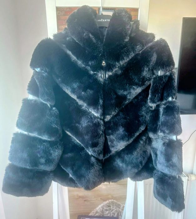 Super kurtka,futerko z kapturem