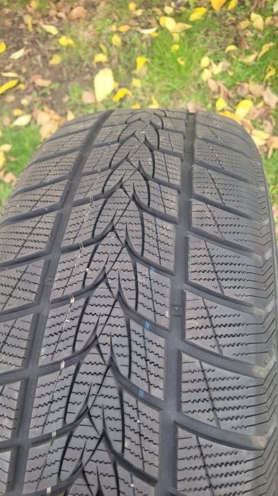 4 opony zimowe 225/55r19 jak nowe