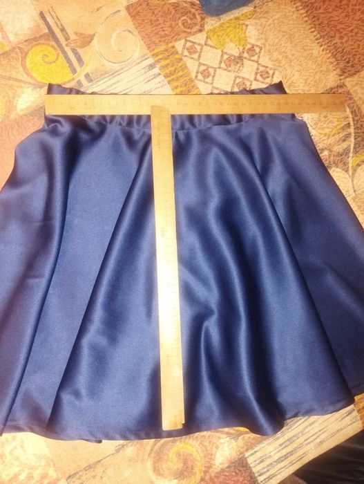 Спідниця синя атласна