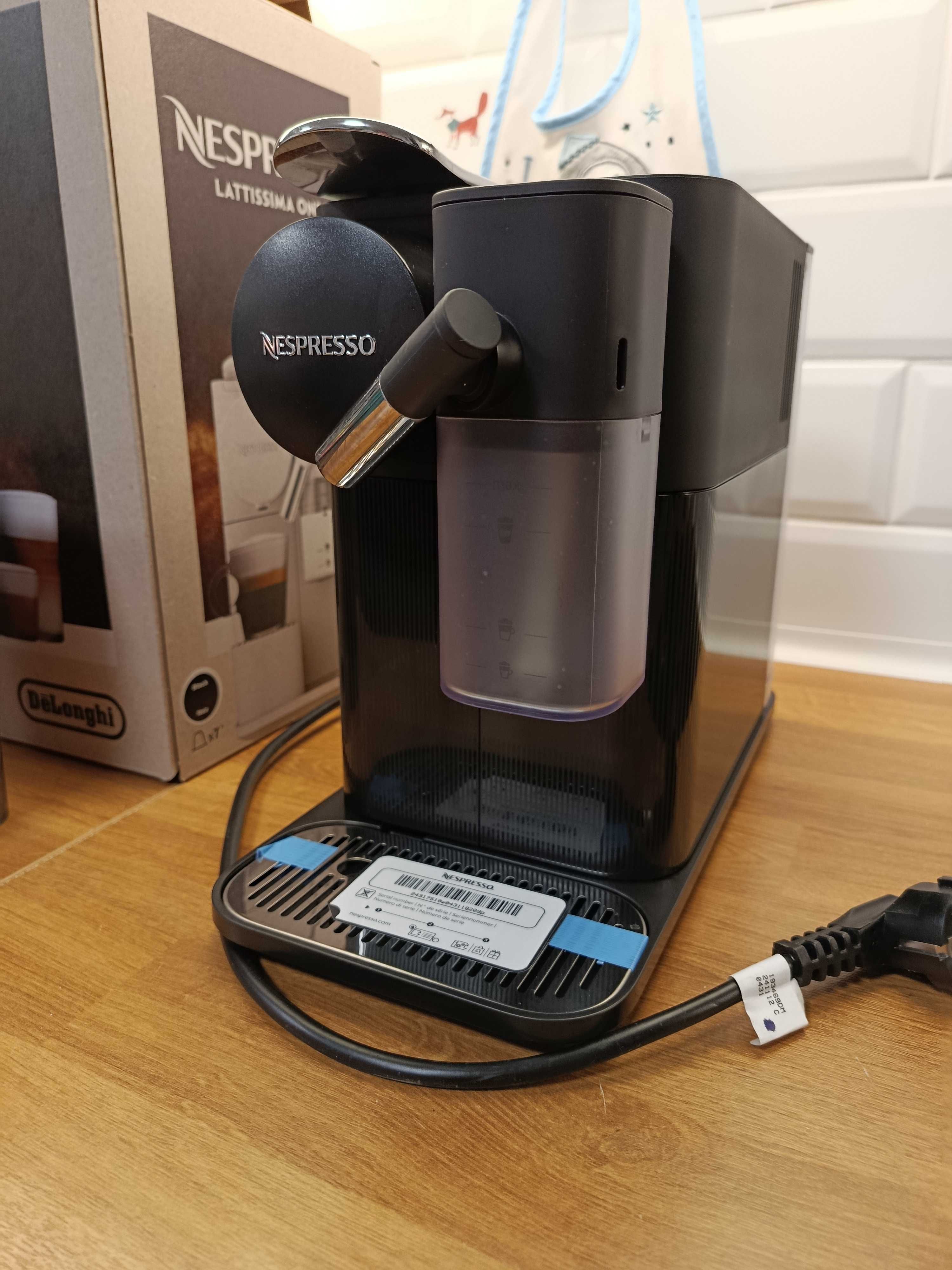 Ekspres DeLonghi Nespresso Latissima One