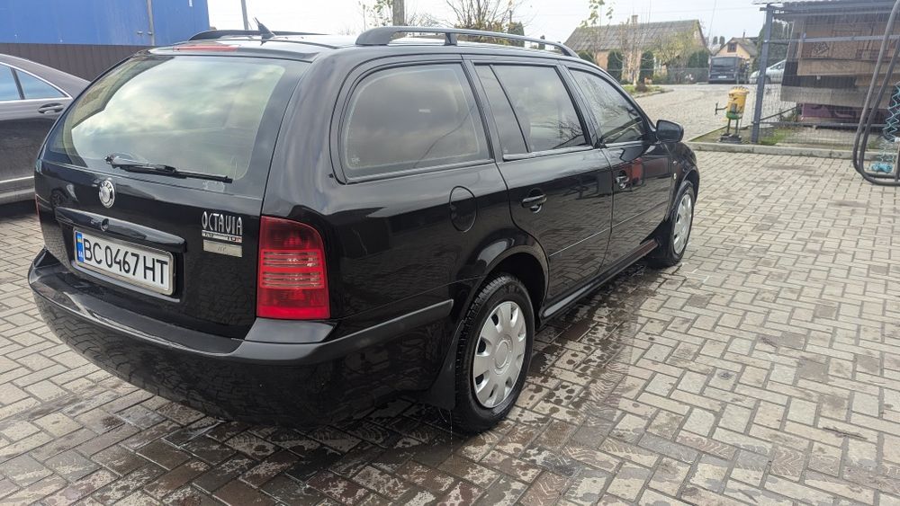 Продам дизельну Октавія