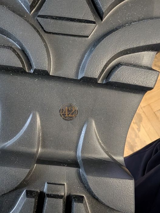 Туфлі Vito Rossi (розмір виробника 42, але насправді десь 43))