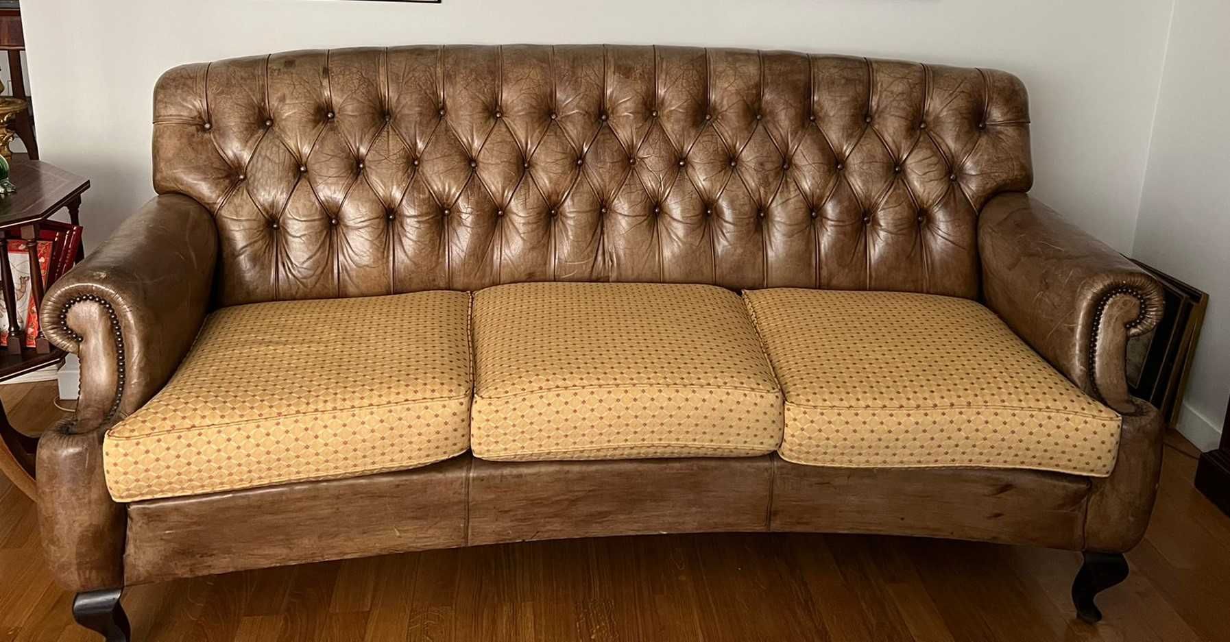 sofa chesterfield