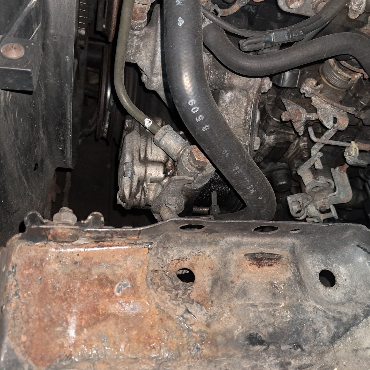 Silnik Mitsubishi Pajero 2.8 tdi na części