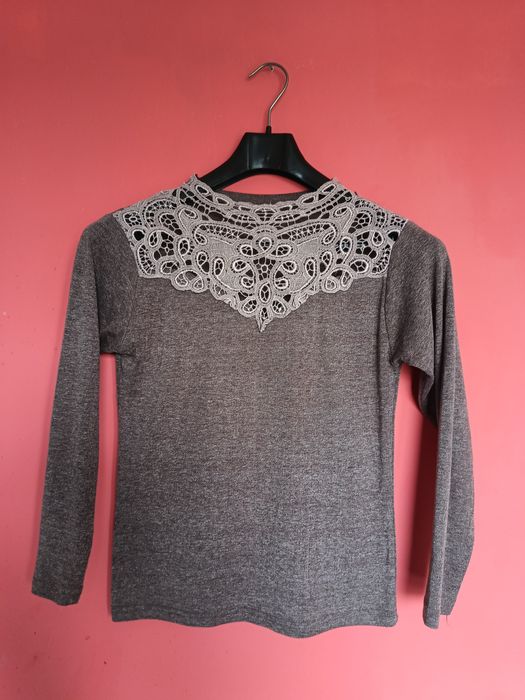 Sweter beżowy cienki