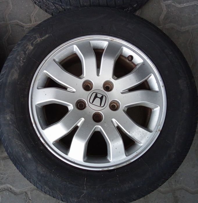 Jantes Honda CR-V R16 com pneus 215/65 furação 5x114.3