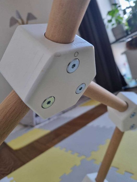 Дитячий дерев’яний тренажер “Павук” Монтессорі