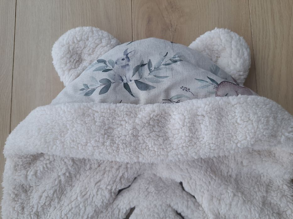 Śpiworek zimowy do fotelika lub gondoli Sensillo