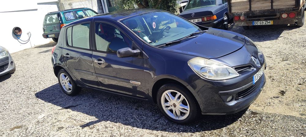 Renault Clio 1.5 DCI "rip curl"
