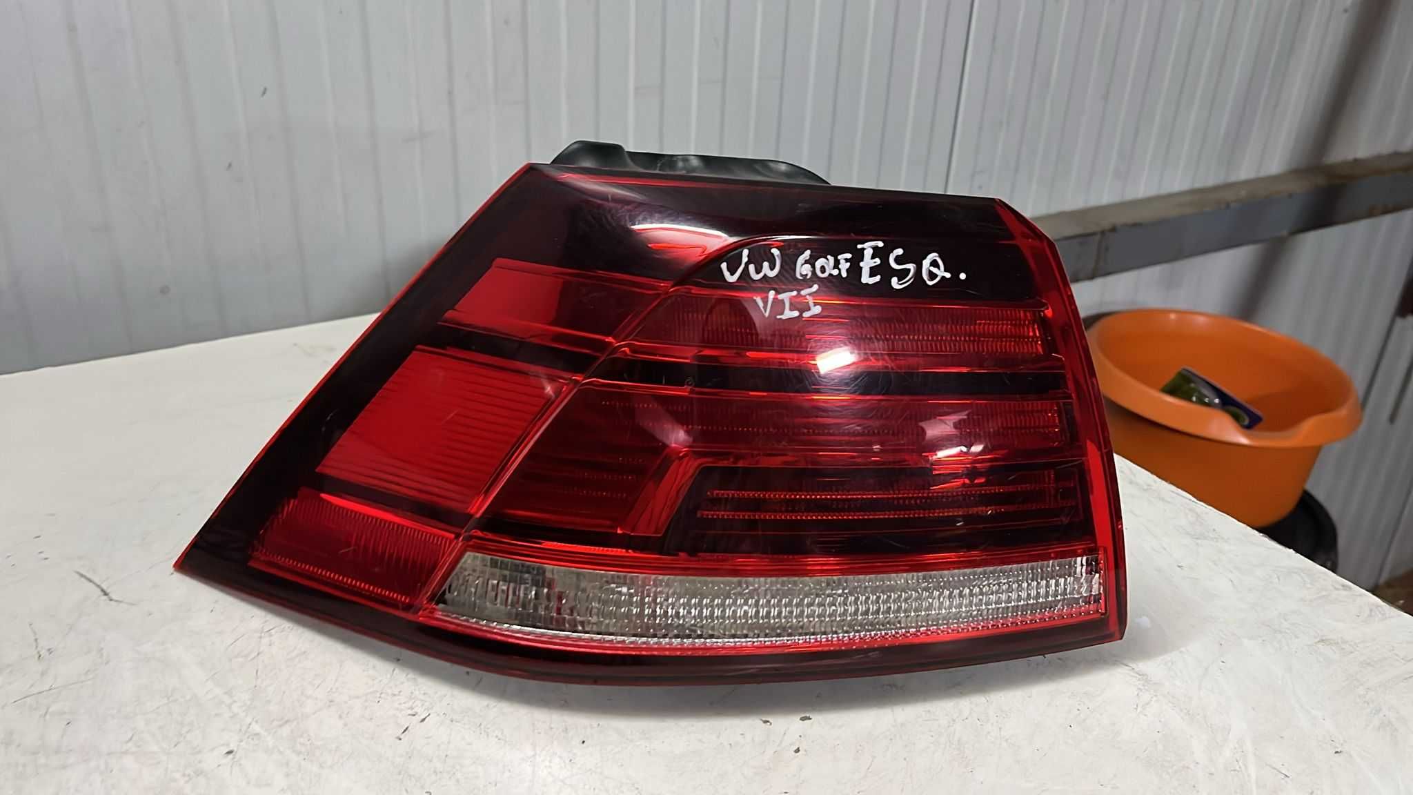 Farolim Esquerdo VW Golf VII 17-