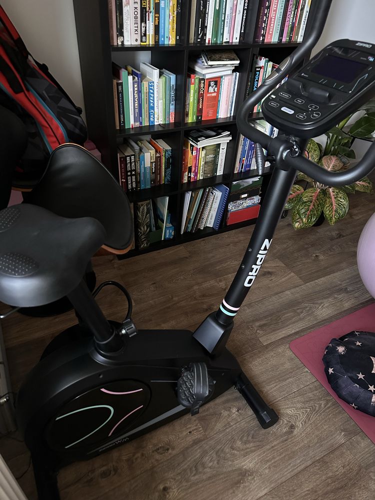 Rower elektryczno-magnetyczny Iconsole+ Flame WM - Zipro