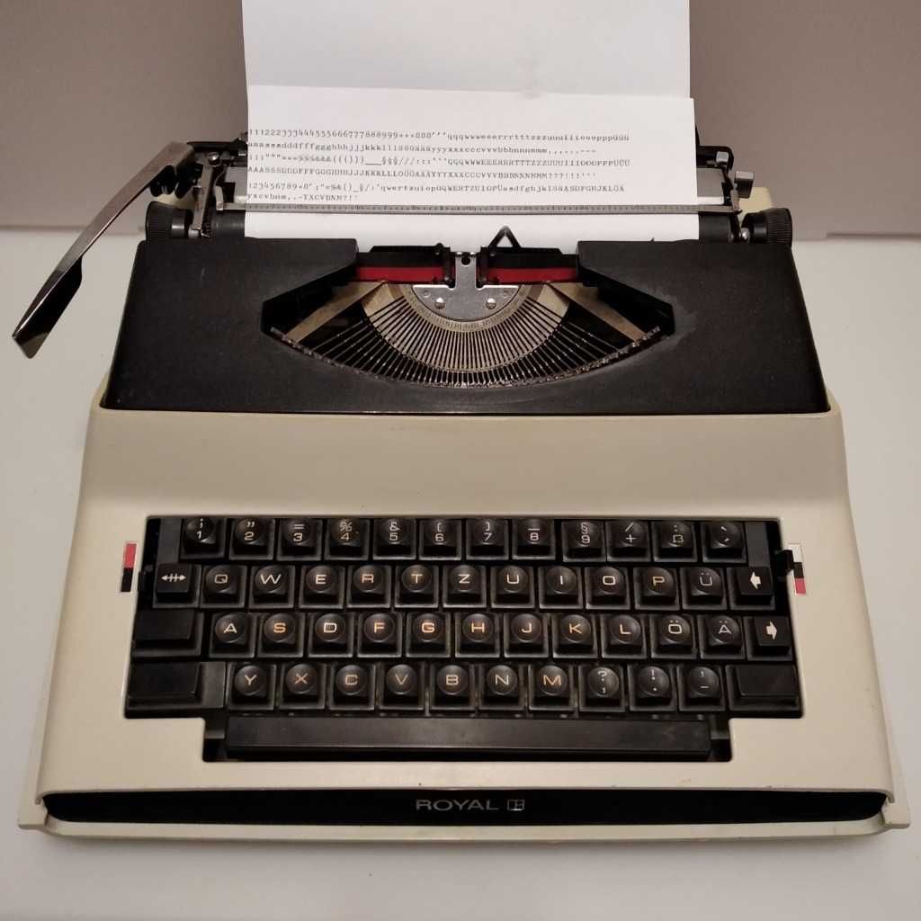 Maszyna do pisania Royal Apollo 11 elektryczna