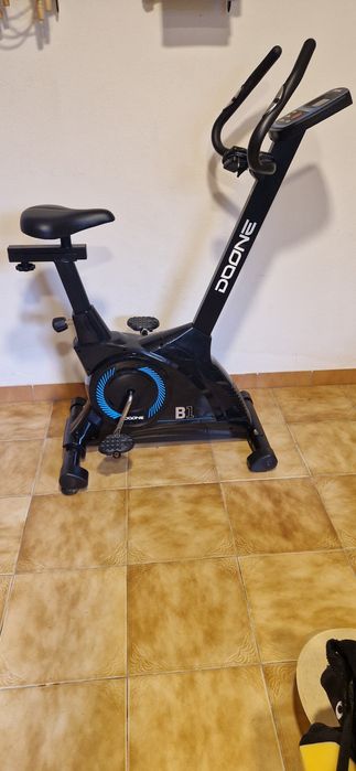Bicicleta de ginástica