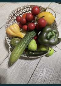 Продам набор декоративных овощей с корзиной