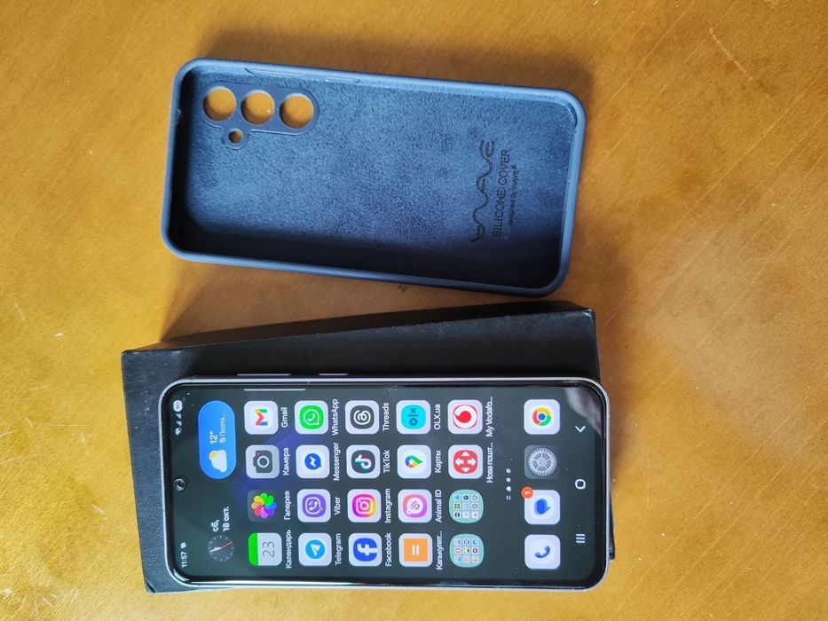 Пррдам Samsung S23 FE, 8/256,как новый.