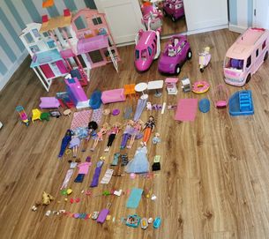 Barbie domek samolot auto skuter prysznic ognisko