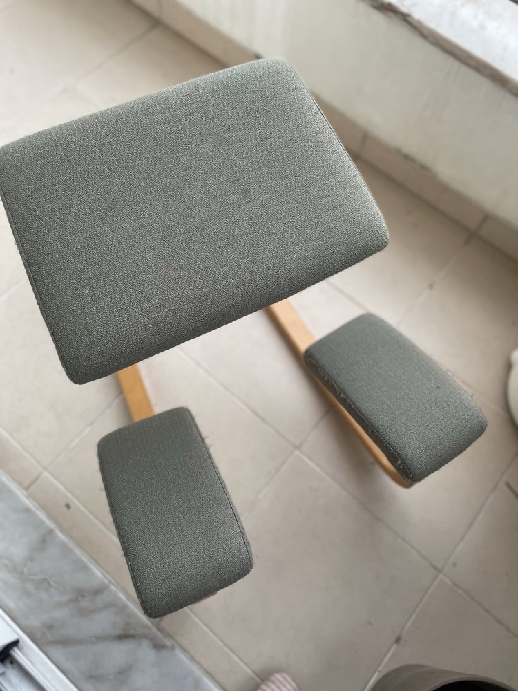 Cadeira Variable TM de Peter Opsvik Stokke