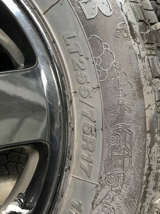 Jante Jeep Wrangler + Pneu Radar A/T5 praticamente novo!