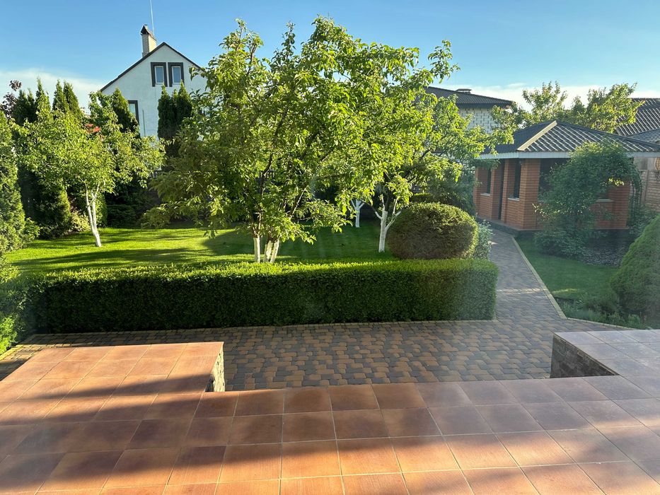 Мятна 10, Жуляни, продам будинок в котеджному містечку