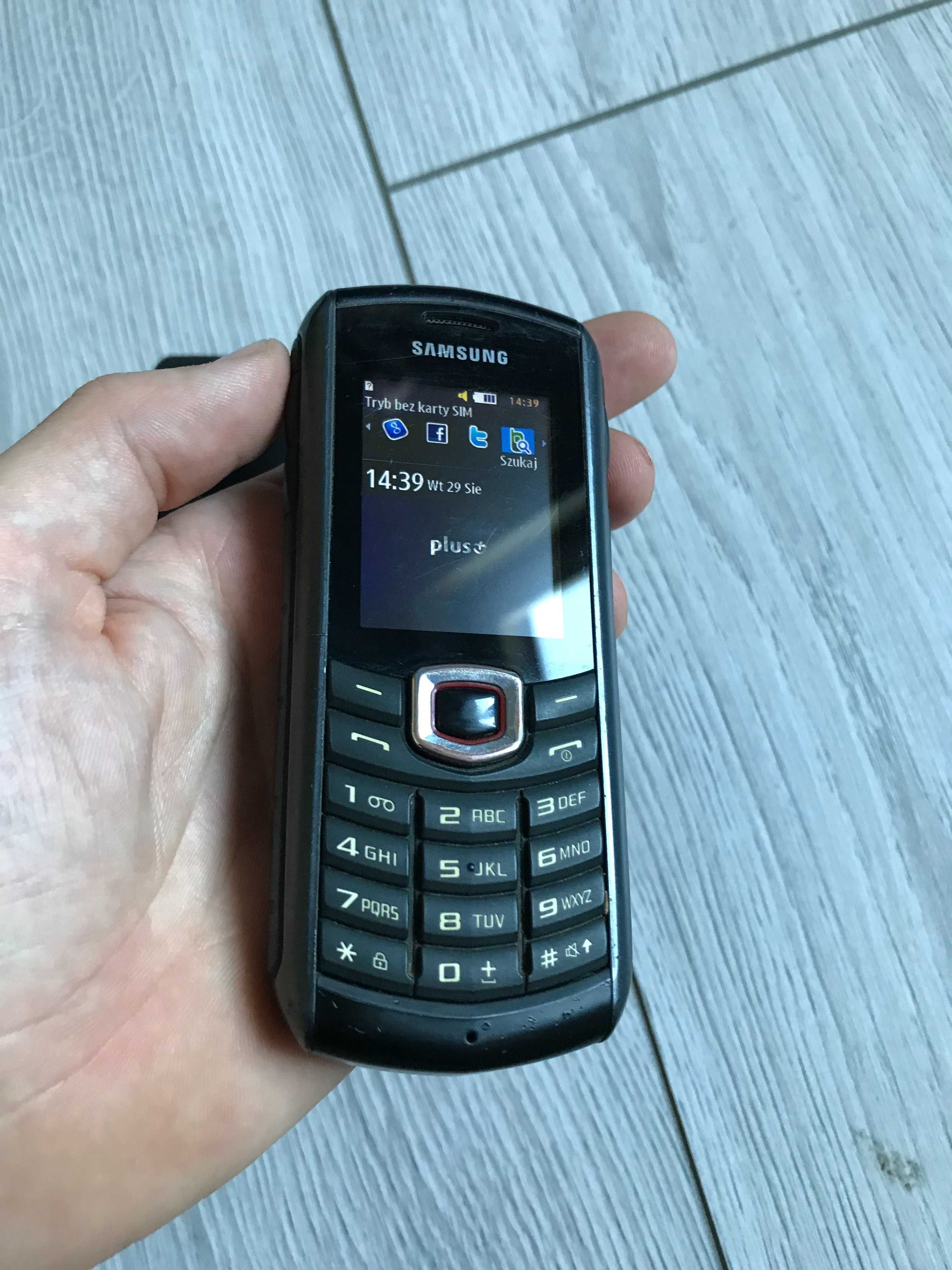 Telefon komórkowy Samsung Solid B2710