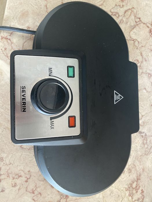 Severin WA 2106 Máquina de Waffles Dupla 1200W Preta