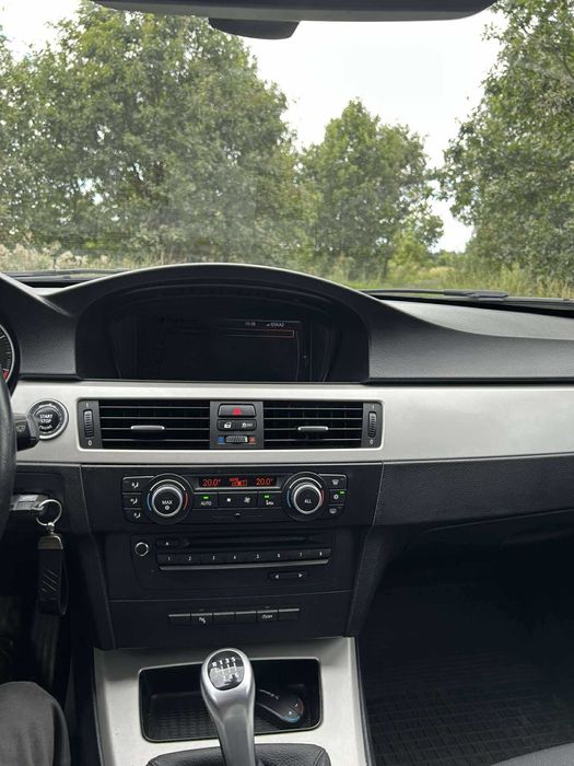 BMW E91 LCI 2011r 2.0D Efficient Dynamics