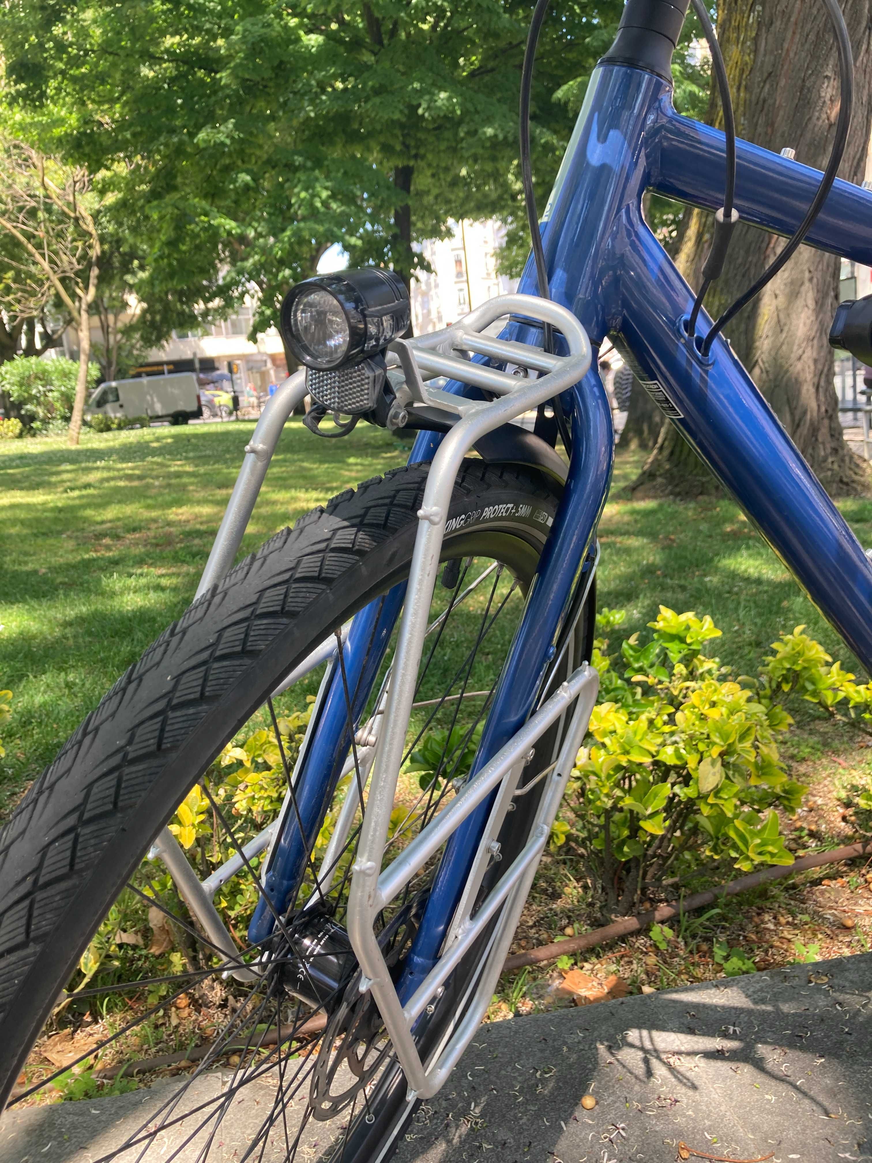 BICICLETA RIVERSIDE TOURING 520 - tamanho M - com Acessórios