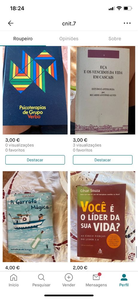 Grande quantidade de livros