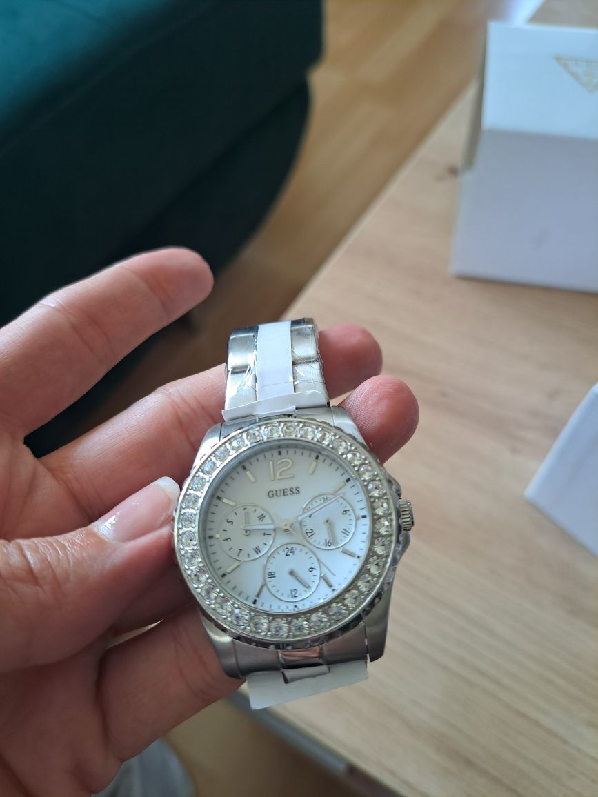 Zegarek Guess Ladies Sport U11052L1