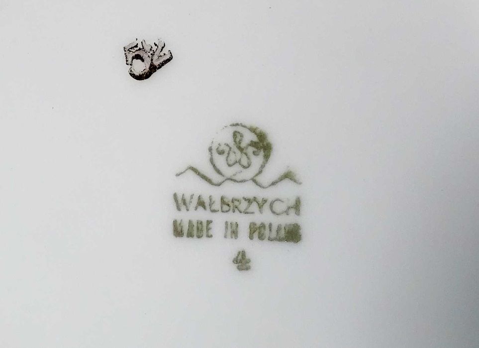 Porcelana Wałbrzych (Tielsch-Altwasser): elegancki dzbanek złocony