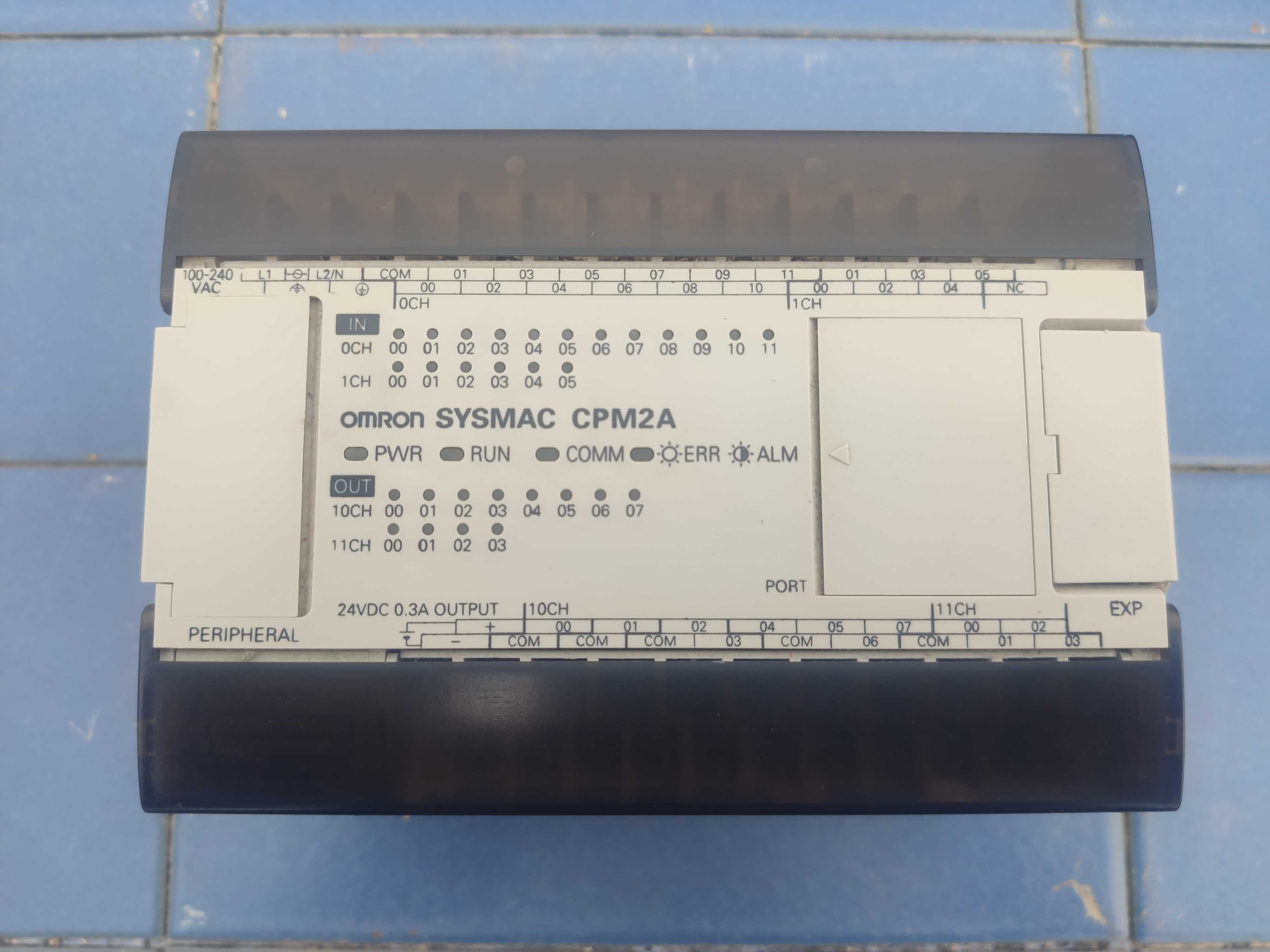 Autómato Omron CPM2A