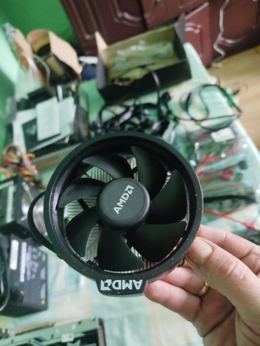 Запчастини до комп'ютера