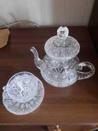 Хрустальный чайник и чашки с блюдцами ручной работы