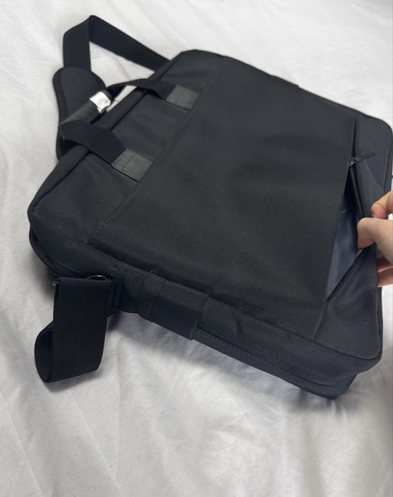 Сумка для ноутбука 17.3ʼʼ в ідеальному стані