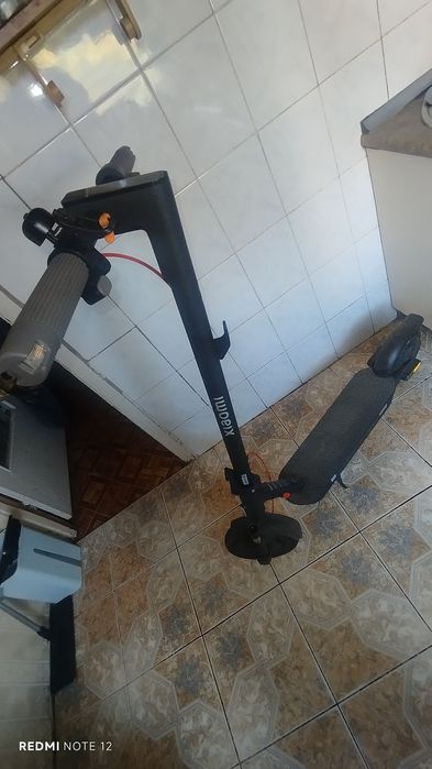 Срочно продам электросамокат