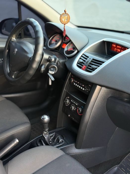 Продам Пежо 207 1.4 Газ/Бенз