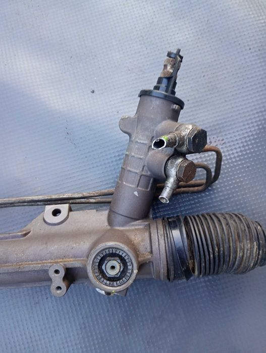 Рульова рейка BMW X1 E84, BMW 1 E81-88, BMW 3 E90-93 рулевая 6763807